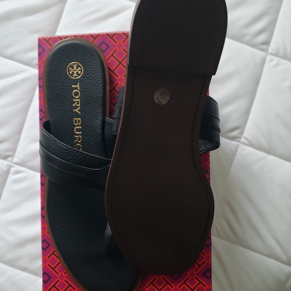 Tory Burch Thong Welt Leather Sandals Black 9 - Picture 12 of 16